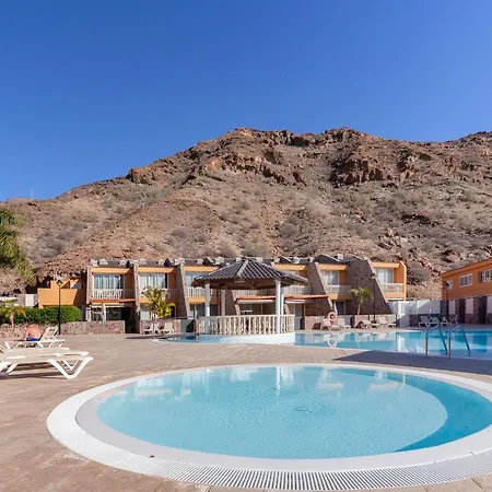 Luxurioesen Am Golfplatz, *